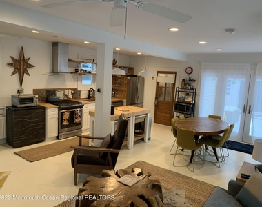 1836 Parkway - Photo Thumbnail 5