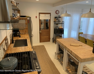 1836 Parkway - Photo Thumbnail 10