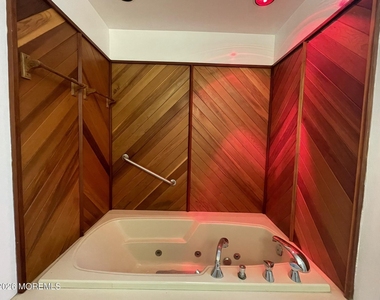19 Clavendon Court - Photo Thumbnail 12