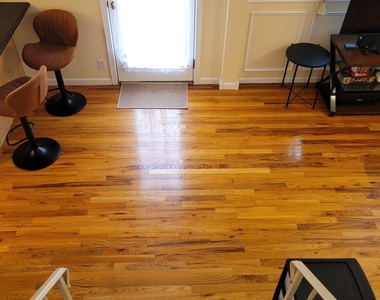 5 Peachtree Road - Photo Thumbnail 3