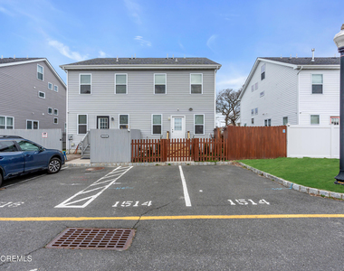 1514 Heck Avenue - Photo Thumbnail 22