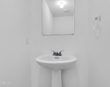 1514 Heck Avenue - Photo Thumbnail 5