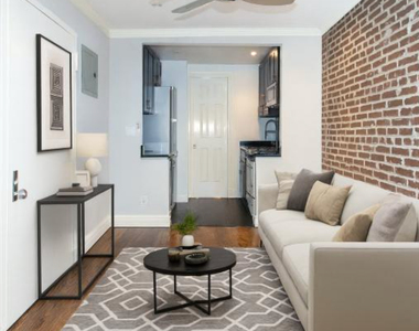West 53 Street - Photo Thumbnail 1
