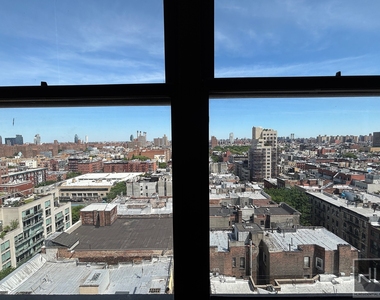 Second Avenue - Photo Thumbnail 3