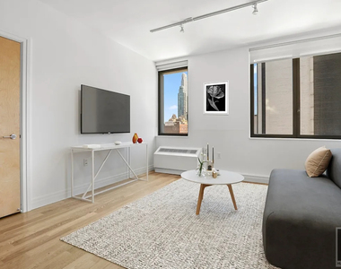 West 54th Street - Photo Thumbnail 2