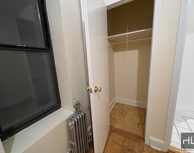 East 80 Street - Photo Thumbnail 9