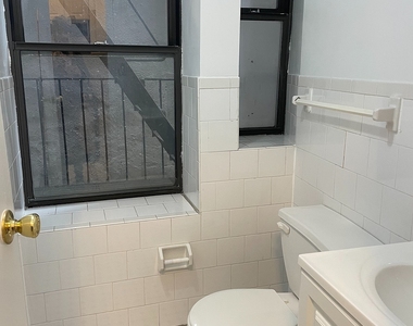 East 80 Street - Photo Thumbnail 18