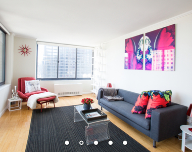 West 48th Street - Photo Thumbnail 1