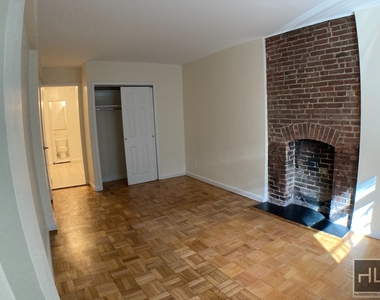 East 84 Street - Photo Thumbnail 1