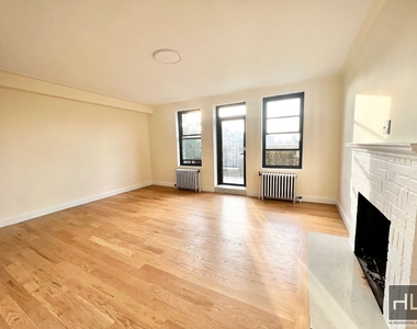 Second Avenue - Photo Thumbnail 5