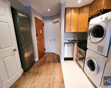 East 26 Street - Photo Thumbnail 5