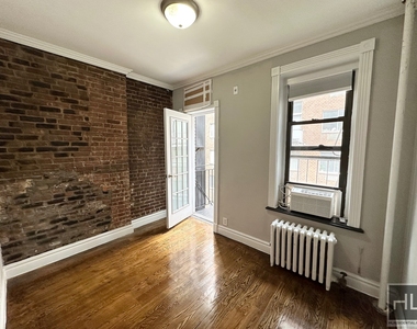 East 23 Street - Photo Thumbnail 1