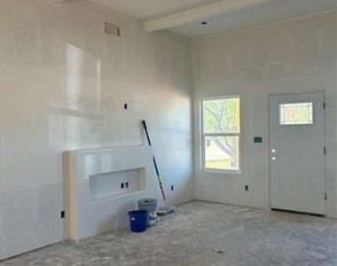 2158 Kirkwood Street - Photo Thumbnail 14