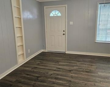 3907 Bois D Arc Street - Photo Thumbnail 3