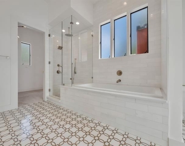 11248 Jamestown Road - Photo Thumbnail 23