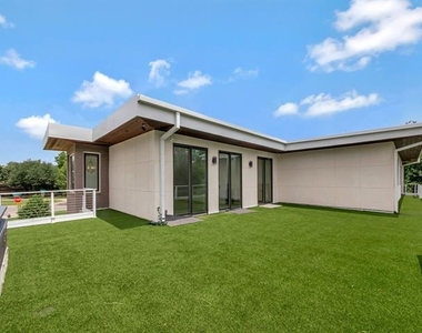 11248 Jamestown Road - Photo Thumbnail 36