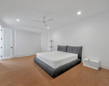 11248 Jamestown Road - Photo Thumbnail 28