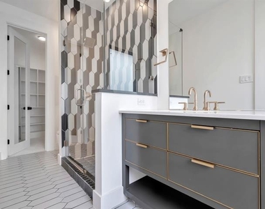 11248 Jamestown Road - Photo Thumbnail 30