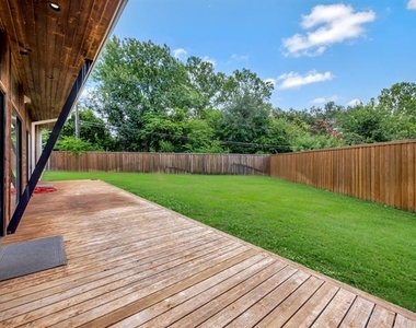 11248 Jamestown Road - Photo Thumbnail 38