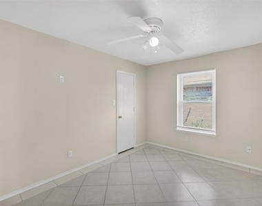 7016 Snowivy Court - Photo Thumbnail 11