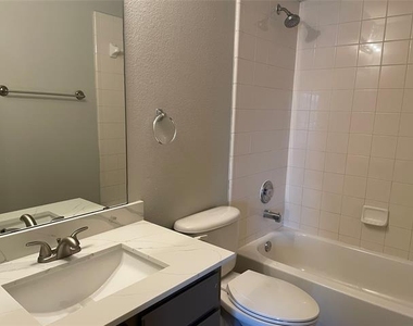 1208 Lazy Lane - Photo Thumbnail 30