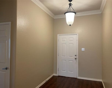1208 Lazy Lane - Photo Thumbnail 3