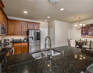 2559 Adam Lane - Photo Thumbnail 6