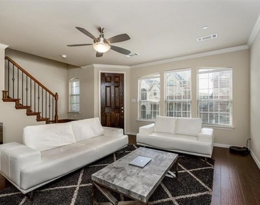 2559 Adam Lane - Photo Thumbnail 4