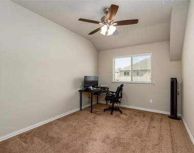 2559 Adam Lane - Photo Thumbnail 18