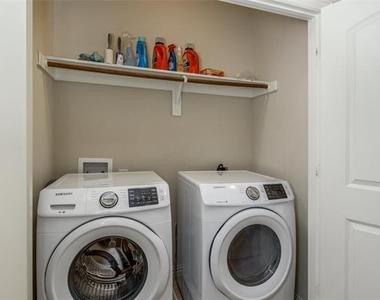 2559 Adam Lane - Photo Thumbnail 22