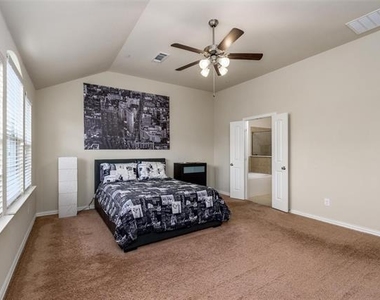 2559 Adam Lane - Photo Thumbnail 11