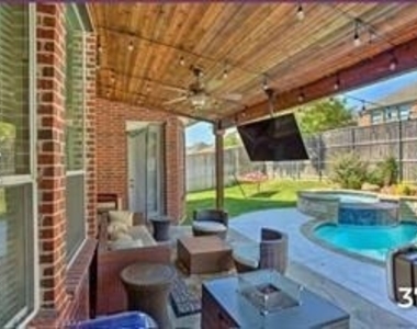 509 Wentworth Lane - Photo Thumbnail 30