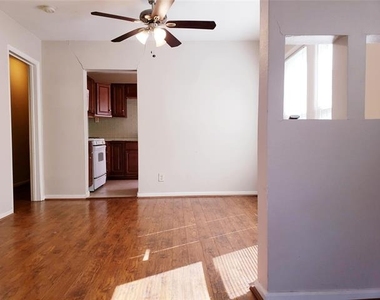 6038 Victor Street - Photo Thumbnail 3