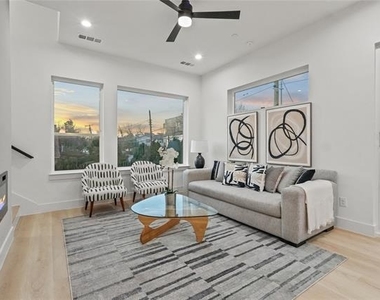 2031 N Prairie Avenue - Photo Thumbnail 8