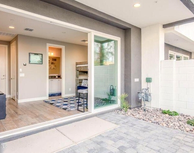 3105 N 71st Street - Photo Thumbnail 20