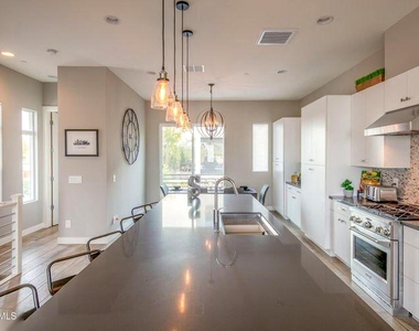 3105 N 71st Street - Photo Thumbnail 18