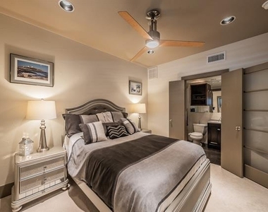 6350 Oriole Drive - Photo Thumbnail 12