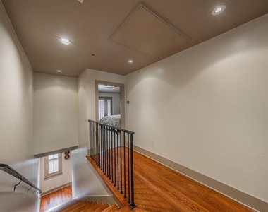 6350 Oriole Drive - Photo Thumbnail 25
