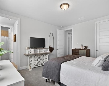 5137 Artemesia Lane - Photo Thumbnail 17