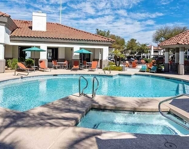 3255 S Dorsey Lane - Photo Thumbnail 10