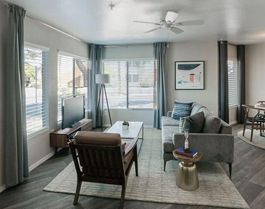 3255 S Dorsey Lane - Photo Thumbnail 3