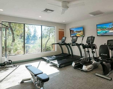 3255 S Dorsey Lane - Photo Thumbnail 12