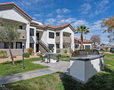 3255 S Dorsey Lane - Photo Thumbnail 15