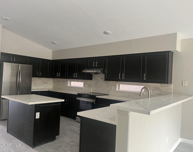 7211 W Irma Lane - Photo Thumbnail 7