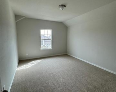 1201 Indianola - Photo Thumbnail 26