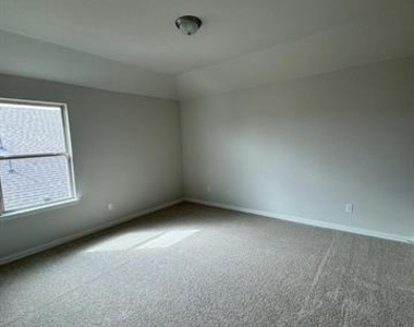 1201 Indianola - Photo Thumbnail 27