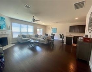 432 Hunt Drive - Photo Thumbnail 21