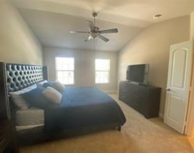 432 Hunt Drive - Photo Thumbnail 26