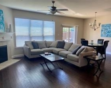 432 Hunt Drive - Photo Thumbnail 9