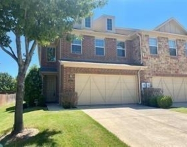 432 Hunt Drive - Photo Thumbnail 5